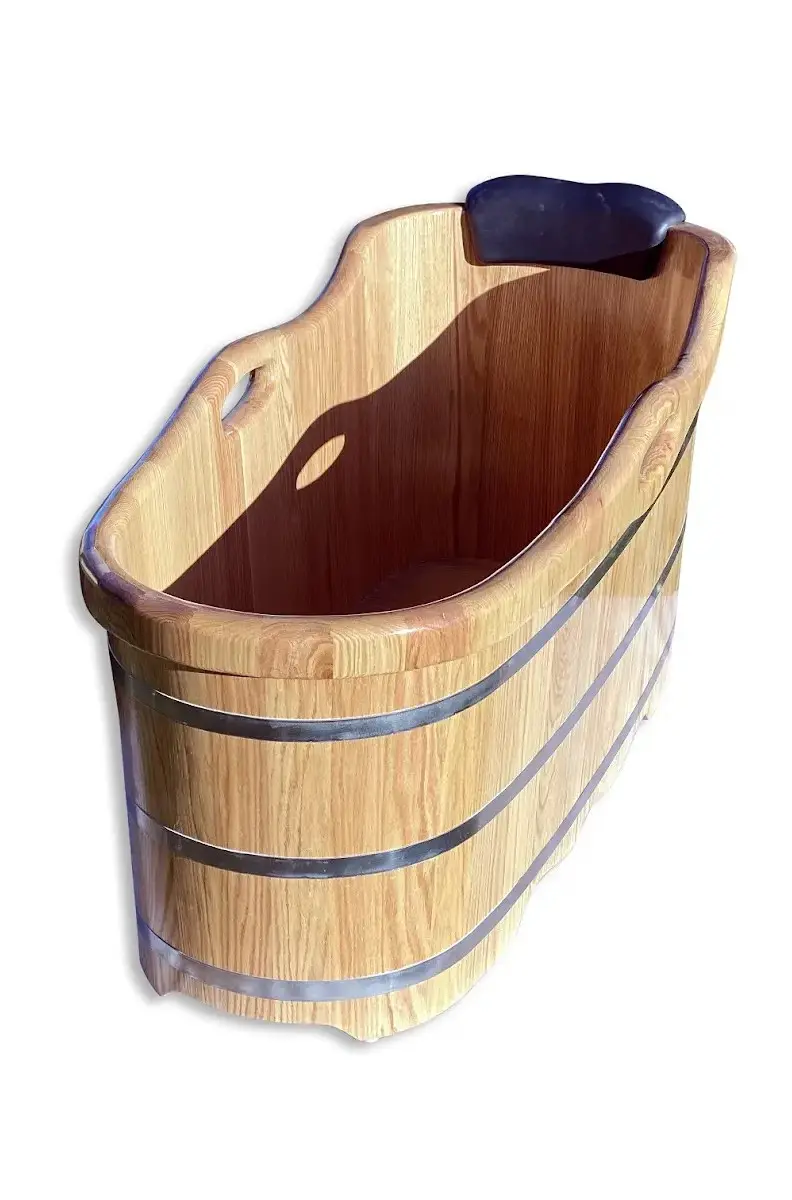 thick wood used for japanese tub