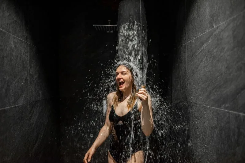 wake up with cold showers