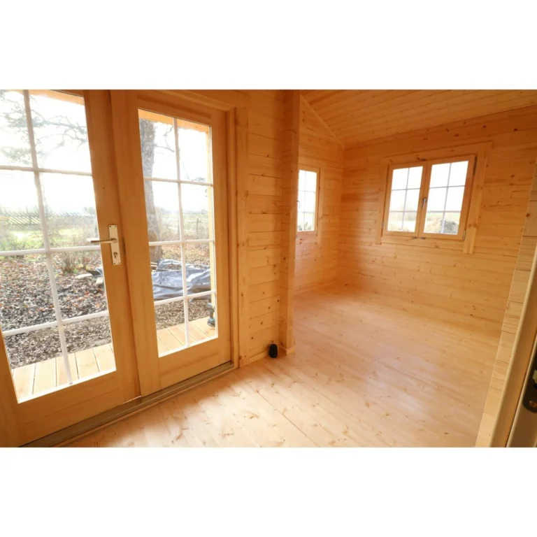 Sauna-Cabin-Boden-front-door-interior