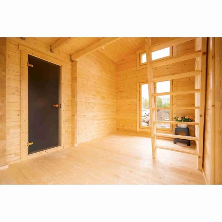 sauna-cabin-bergen-interior-door