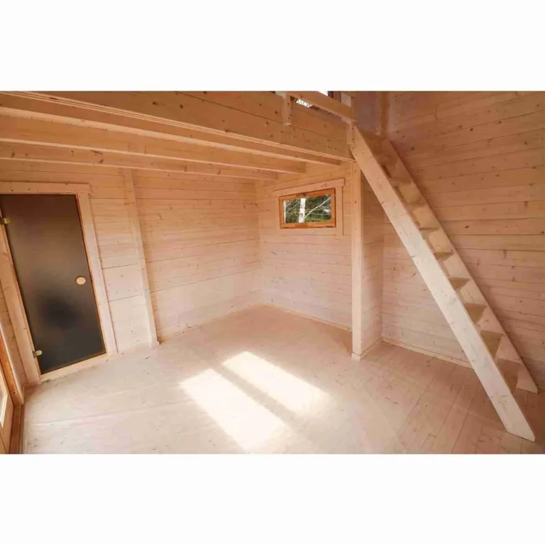 Fellin-Sauna-Cabin-Interior