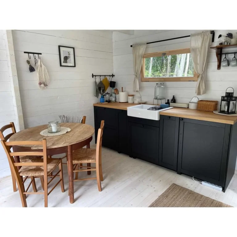 Fellin-Sauna-Cabin-Interior-Client-3