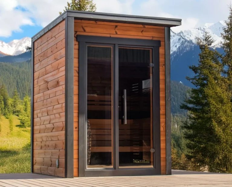 Leil Patio 3XS outdoor sauna - lifestyle