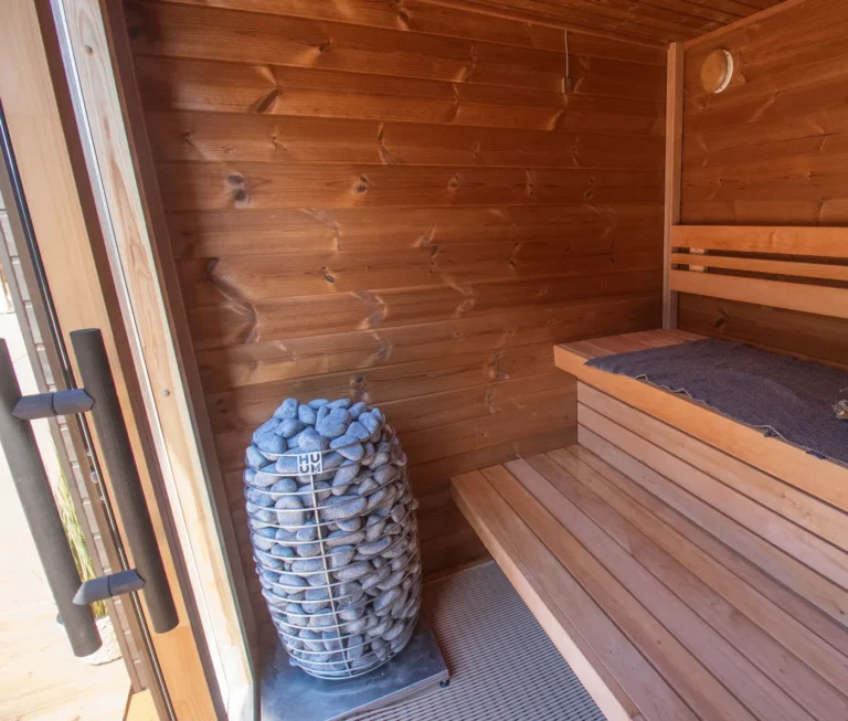 Leil Patio 3XS outdoor sauna - interior heater